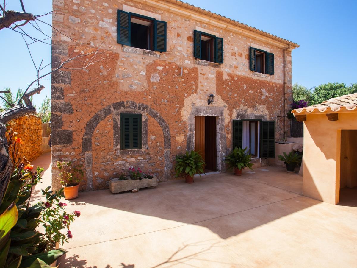 Villa Paula Llombarts ภายนอก รูปภาพ